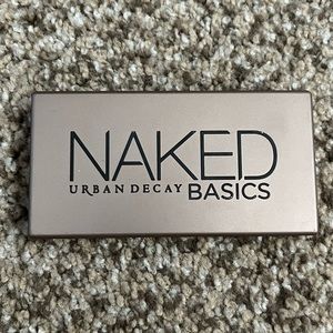 NEVER USED!! Naked urban decay BASICS palate!